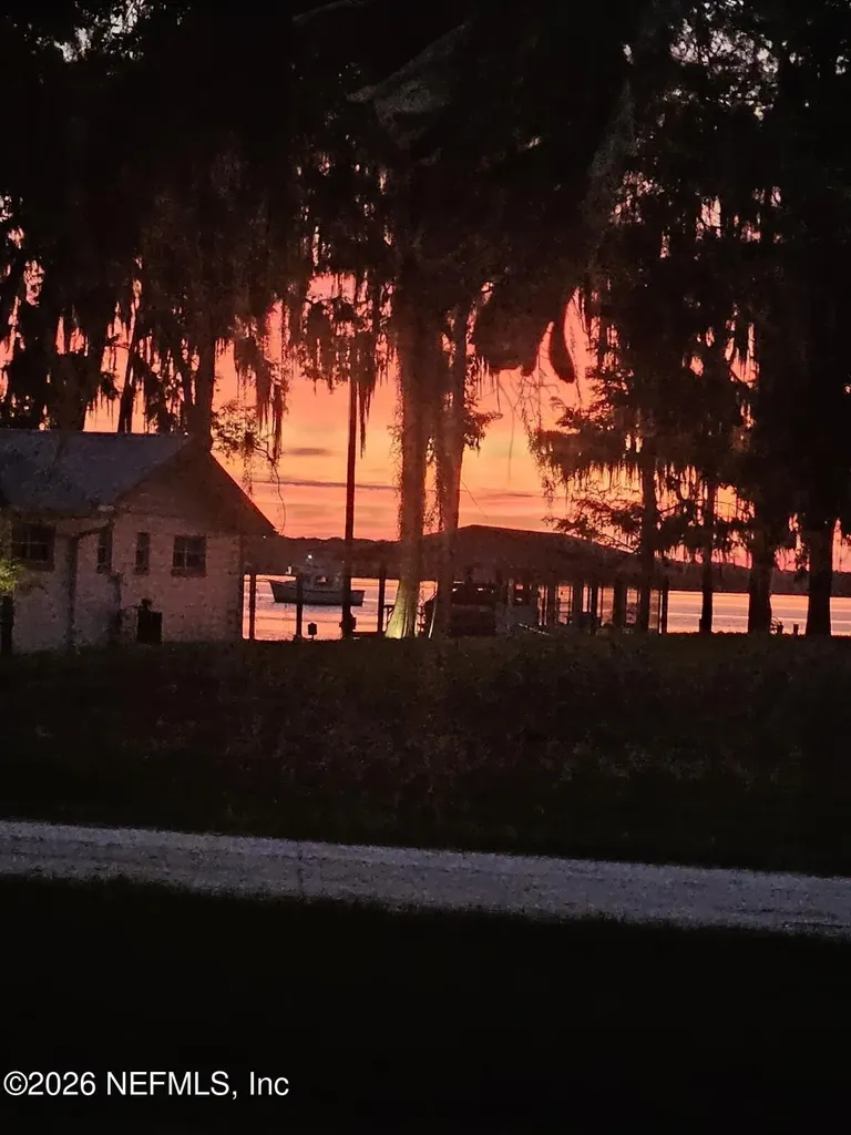 200 Bass Drive Crescent City FL 32112