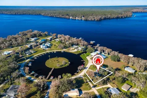 200 Bass Drive Crescent City FL 32112