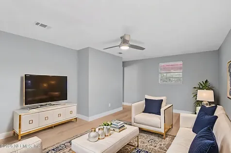 5127 Security Lane Jacksonville FL 32209