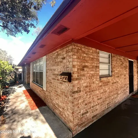 5127 Security Lane Jacksonville FL 32209