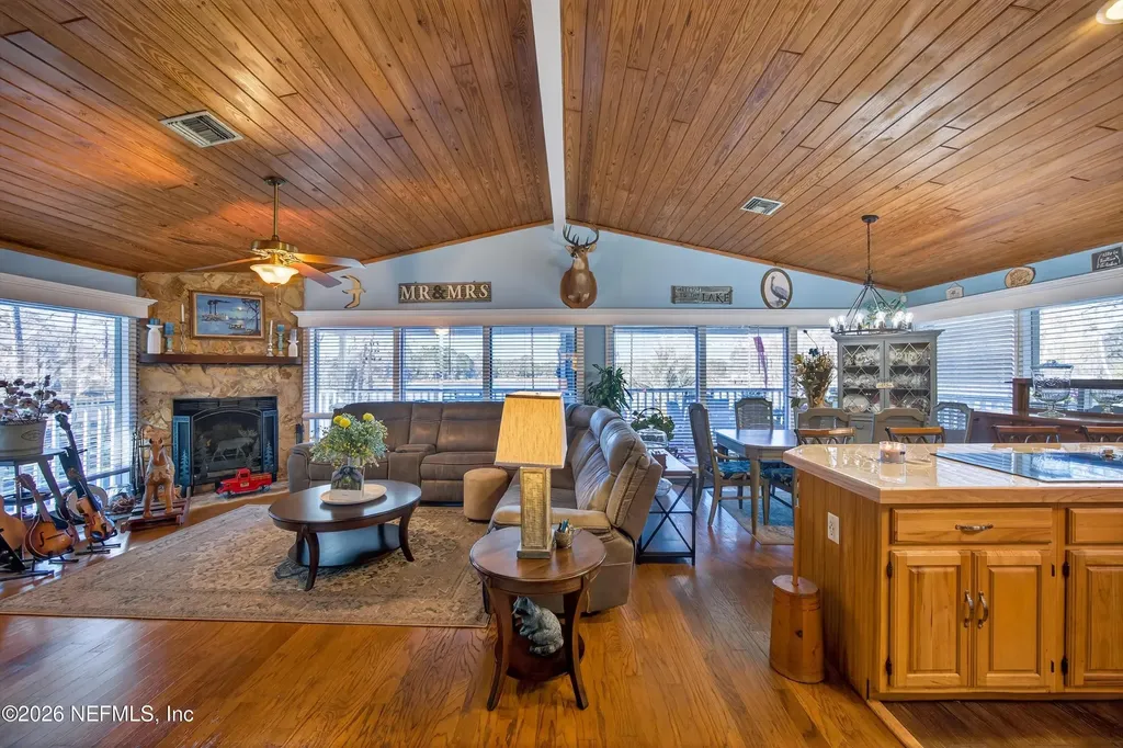 126 Palmetto Trail Interlachen FL 32148