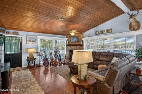 126 Palmetto Trail Interlachen FL 32148