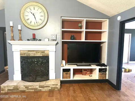 5326 Tilting Oaks Court E Jacksonville FL 32258