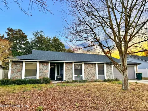 5326 Tilting Oaks Court E Jacksonville FL 32258