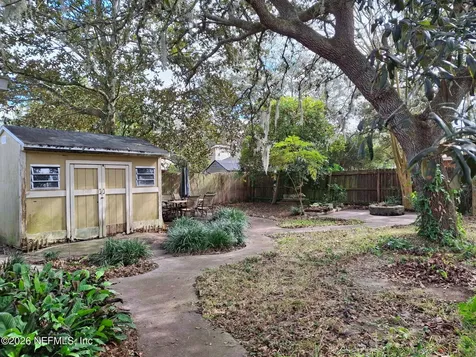 5326 Tilting Oaks Court E Jacksonville FL 32258