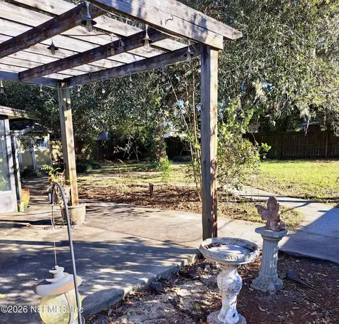 5326 Tilting Oaks Court E Jacksonville FL 32258