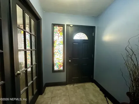 5326 Tilting Oaks Court E Jacksonville FL 32258