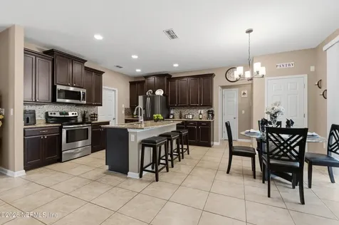 11805 Parker Lakes Drive Jacksonville FL 32221