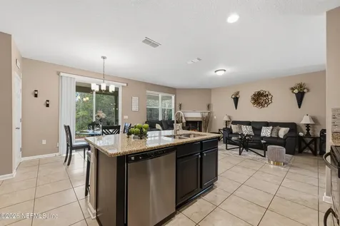 11805 Parker Lakes Drive Jacksonville FL 32221