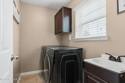 11805 Parker Lakes Drive Jacksonville FL 32221