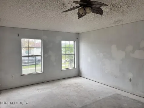 5586 Lafayette Park Drive N Jacksonville FL 32244