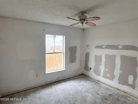 5586 Lafayette Park Drive N Jacksonville FL 32244