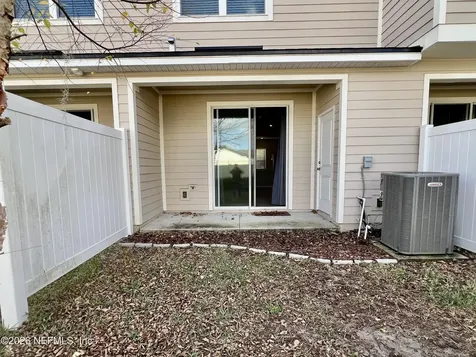233 Annies Place Jacksonville FL 32218