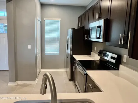 233 Annies Place Jacksonville FL 32218
