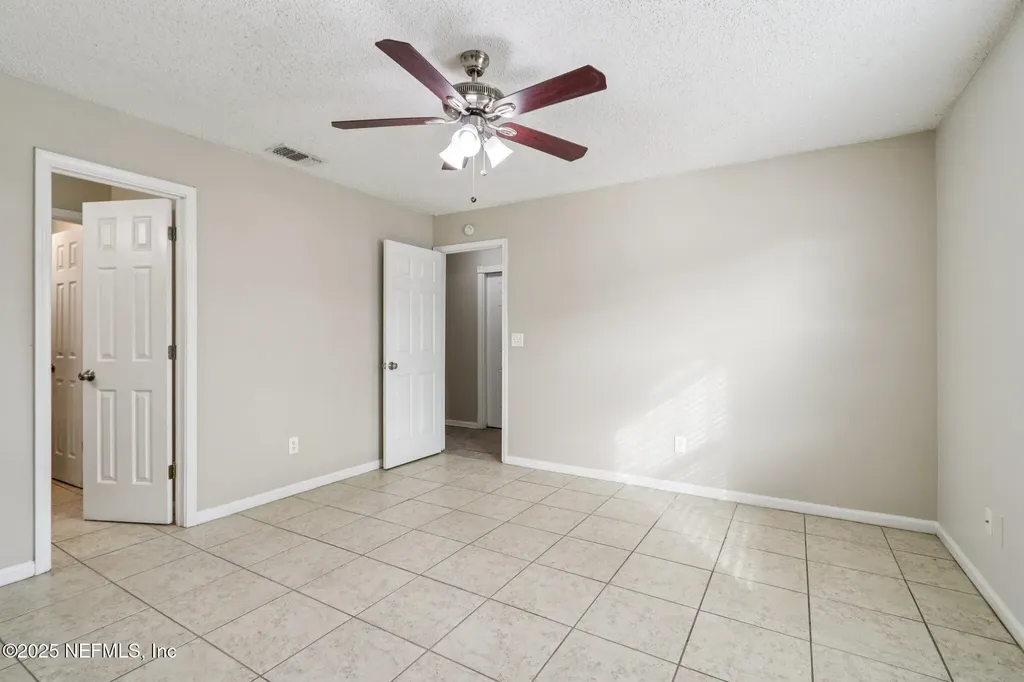 1864 Sheraton Lakes Circle Middleburg FL 32068