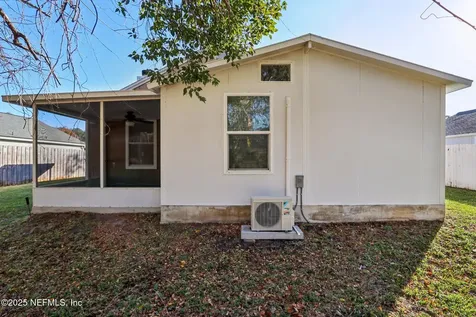 1864 Sheraton Lakes Circle Middleburg FL 32068