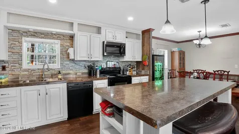 121 Melanie Lane Middleburg FL 32068