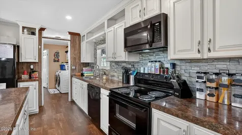 121 Melanie Lane Middleburg FL 32068