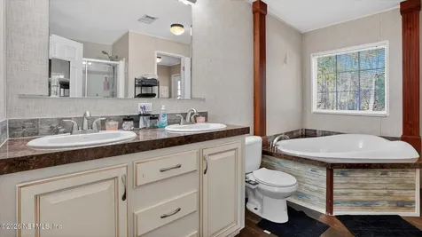 121 Melanie Lane Middleburg FL 32068