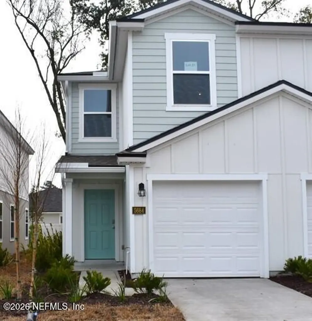 5684 Coppers Edge Lane Jacksonville FL 32254