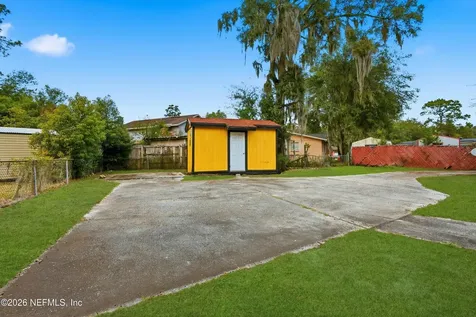 9724 Waynesboro Avenue Jacksonville FL 32208