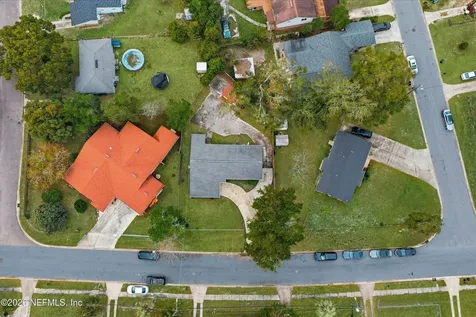 9724 Waynesboro Avenue Jacksonville FL 32208
