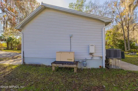 321 Paradise Circle Satsuma FL 32189