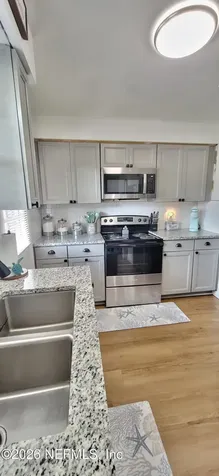 1647 El Camino Road Jacksonville FL 32216