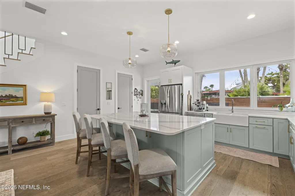 145 8th Street Atlantic Beach FL 32233