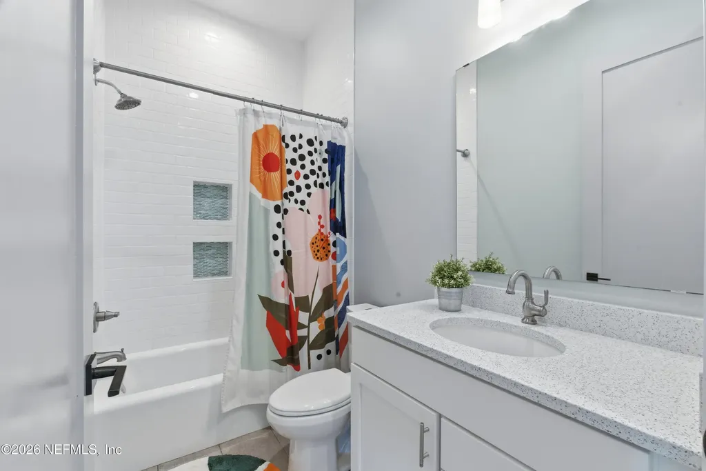 145 8th Street Atlantic Beach FL 32233