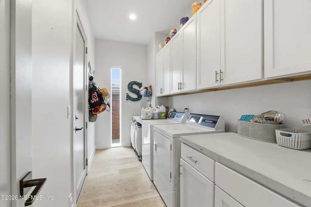 145 8th Street Atlantic Beach FL 32233