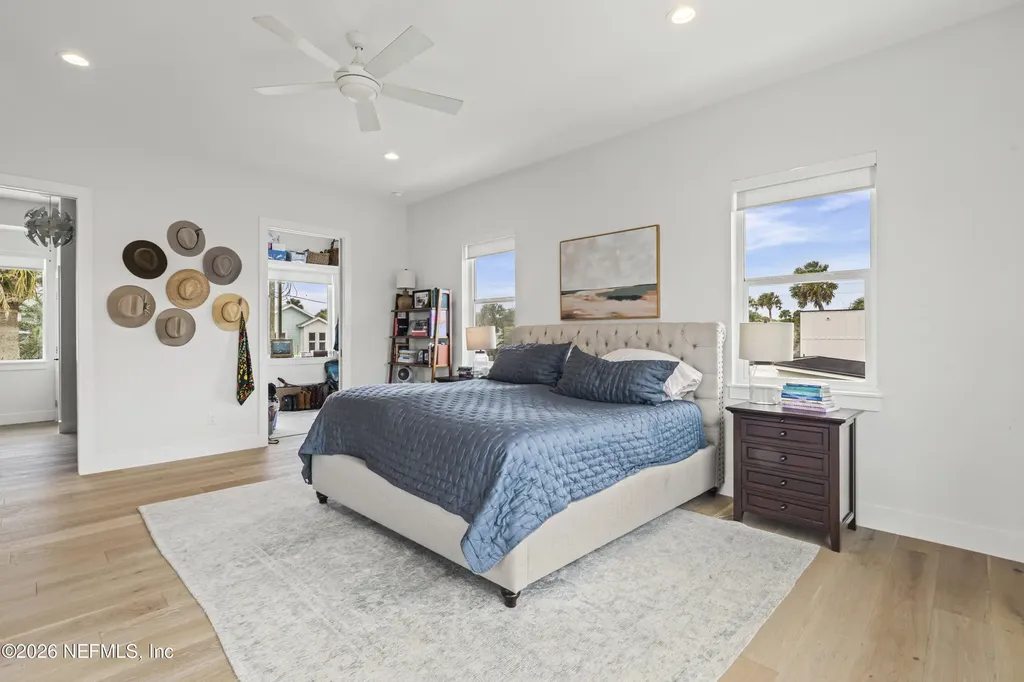 145 8th Street Atlantic Beach FL 32233