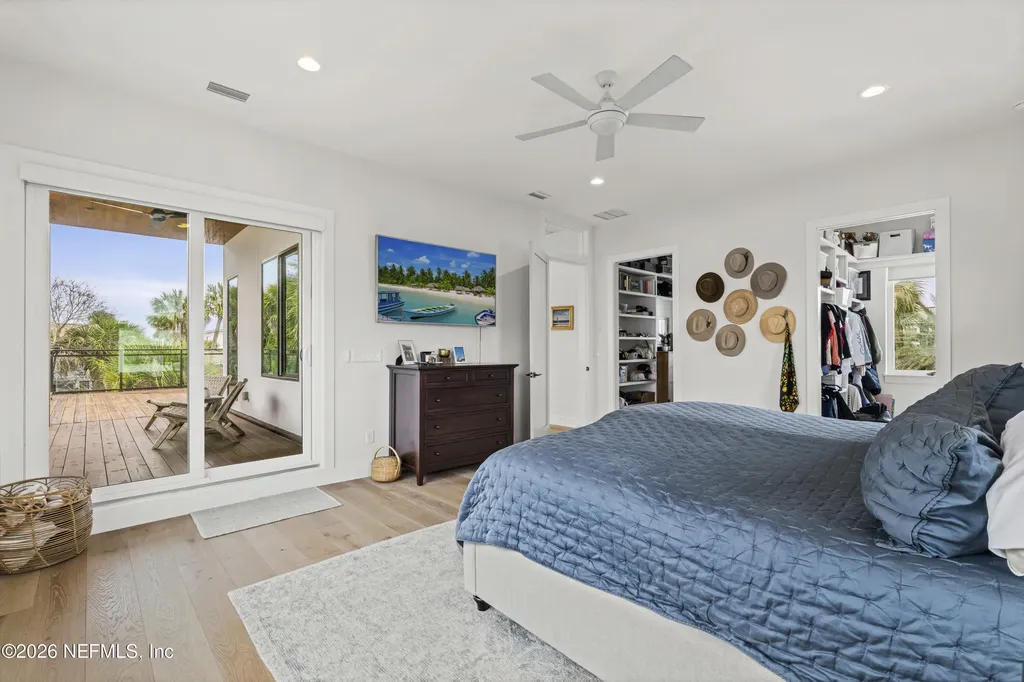 145 8th Street Atlantic Beach FL 32233