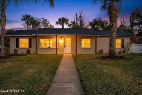 8163 El Ciento Court Jacksonville FL 32217