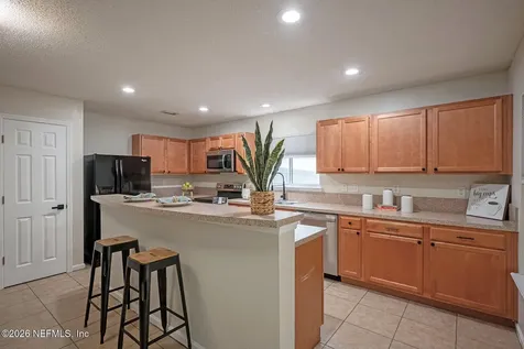 2541 Reagan Lakes Lane Jacksonville FL 32221