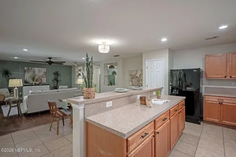 2541 Reagan Lakes Lane Jacksonville FL 32221