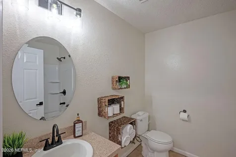 2541 Reagan Lakes Lane Jacksonville FL 32221