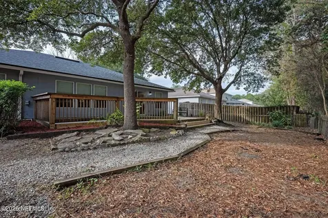 2541 Reagan Lakes Lane Jacksonville FL 32221