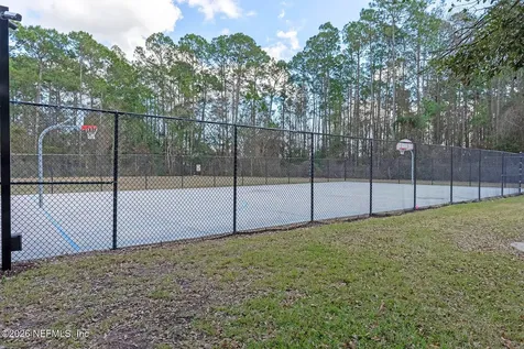 2541 Reagan Lakes Lane Jacksonville FL 32221