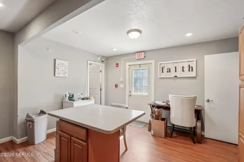 560 W 67th Street Jacksonville FL 32208