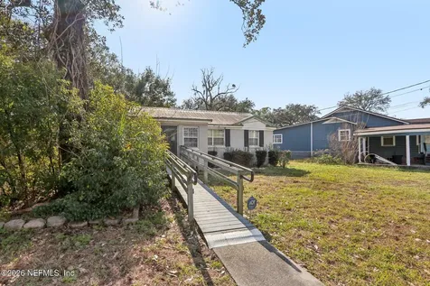 560 W 67th Street Jacksonville FL 32208