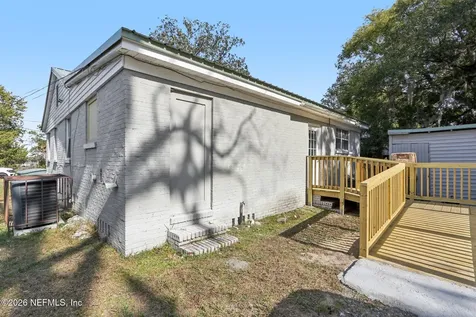 560 W 67th Street Jacksonville FL 32208