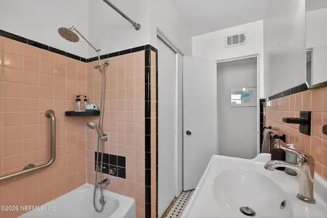 1786 Pinegrove Avenue Jacksonville FL 32205