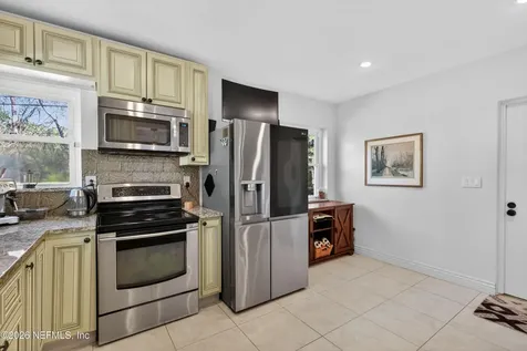 1786 Pinegrove Avenue Jacksonville FL 32205