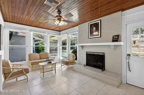 1786 Pinegrove Avenue Jacksonville FL 32205