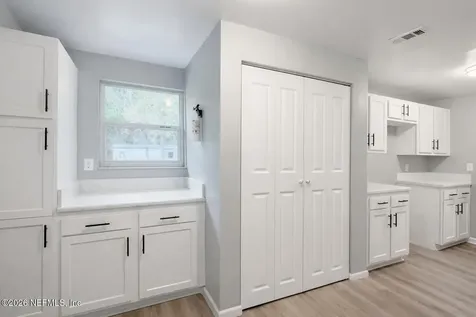 814 Greeland Avenue Jacksonville FL 32221