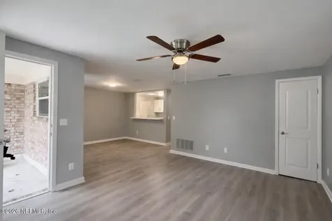 814 Greeland Avenue Jacksonville FL 32221