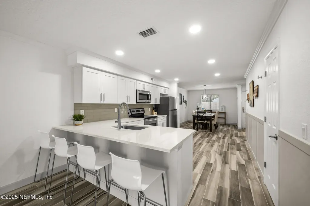5811 Atlantic Boulevard Jacksonville FL 32207