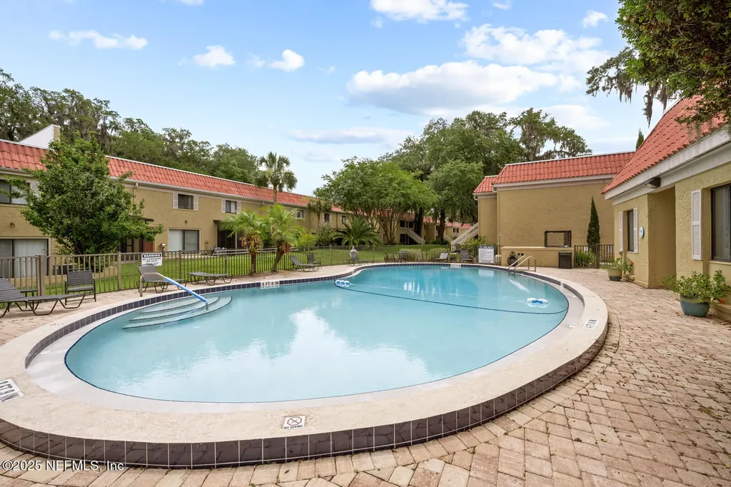 5811 Atlantic Boulevard Jacksonville FL 32207