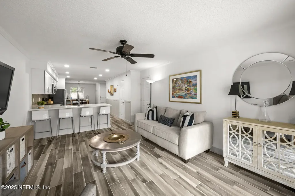 5811 Atlantic Boulevard Jacksonville FL 32207